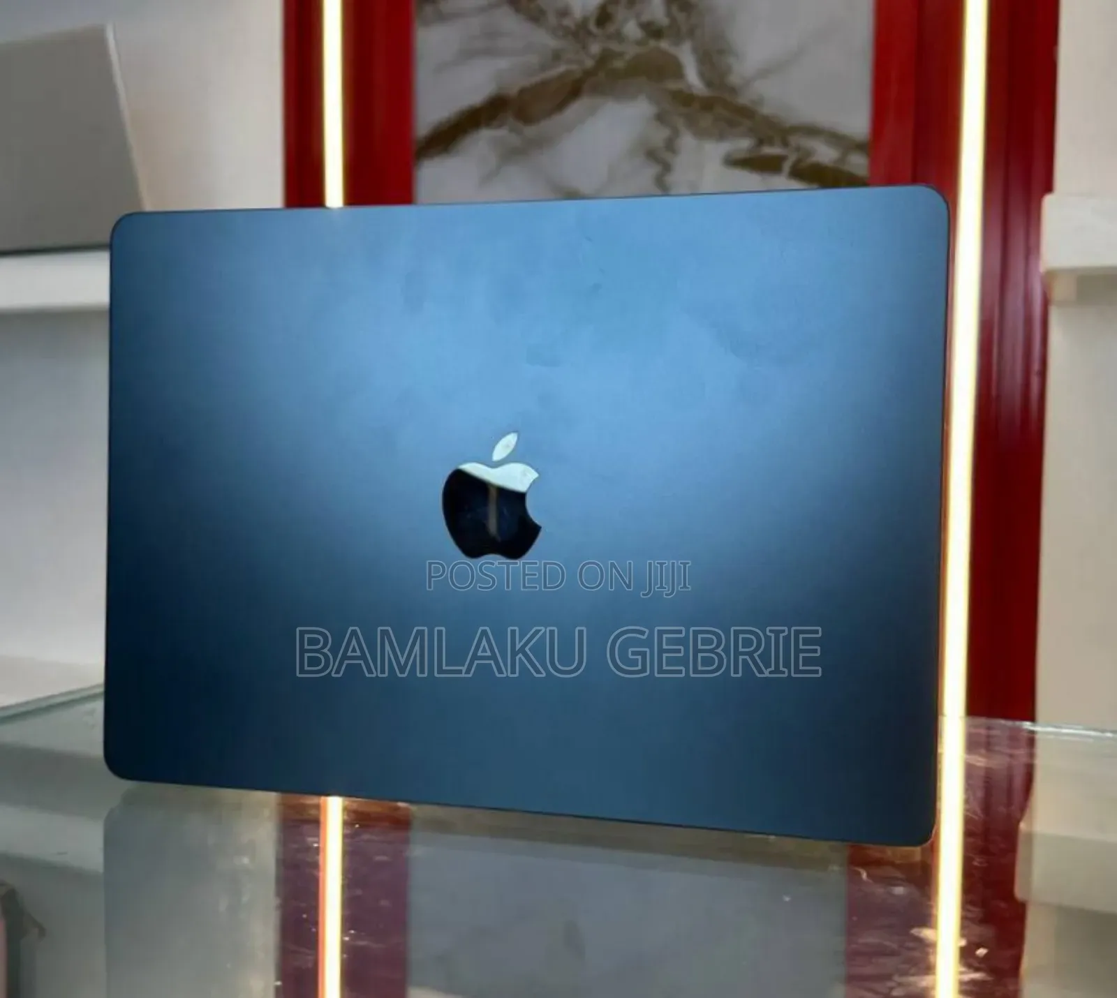 New Laptop Apple MacBook Air 2024 M3 13-inch 16GB Apple M3 SSD 512GB