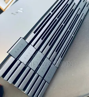 New Laptop HP Envy x360 32GB Intel Core i7 SSD 1T