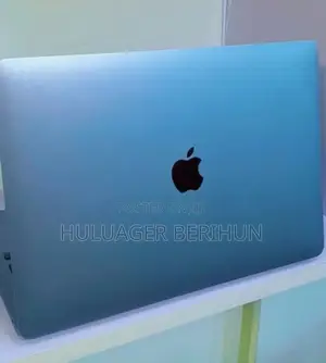 New Laptop Apple MacBook Pro M1 8GB Intel Core i5 SSD 256GB