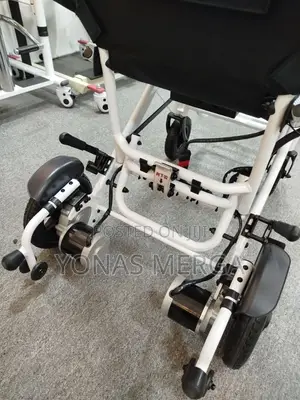 Electric Wheelchair盡血portable Motorized Wheelchair -White)