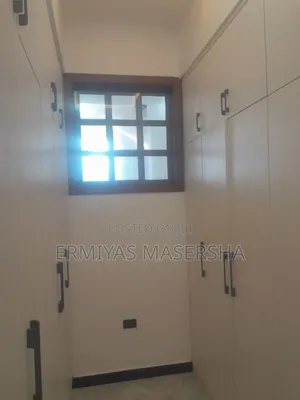Furnished 9bdrm House in Yeka for sale