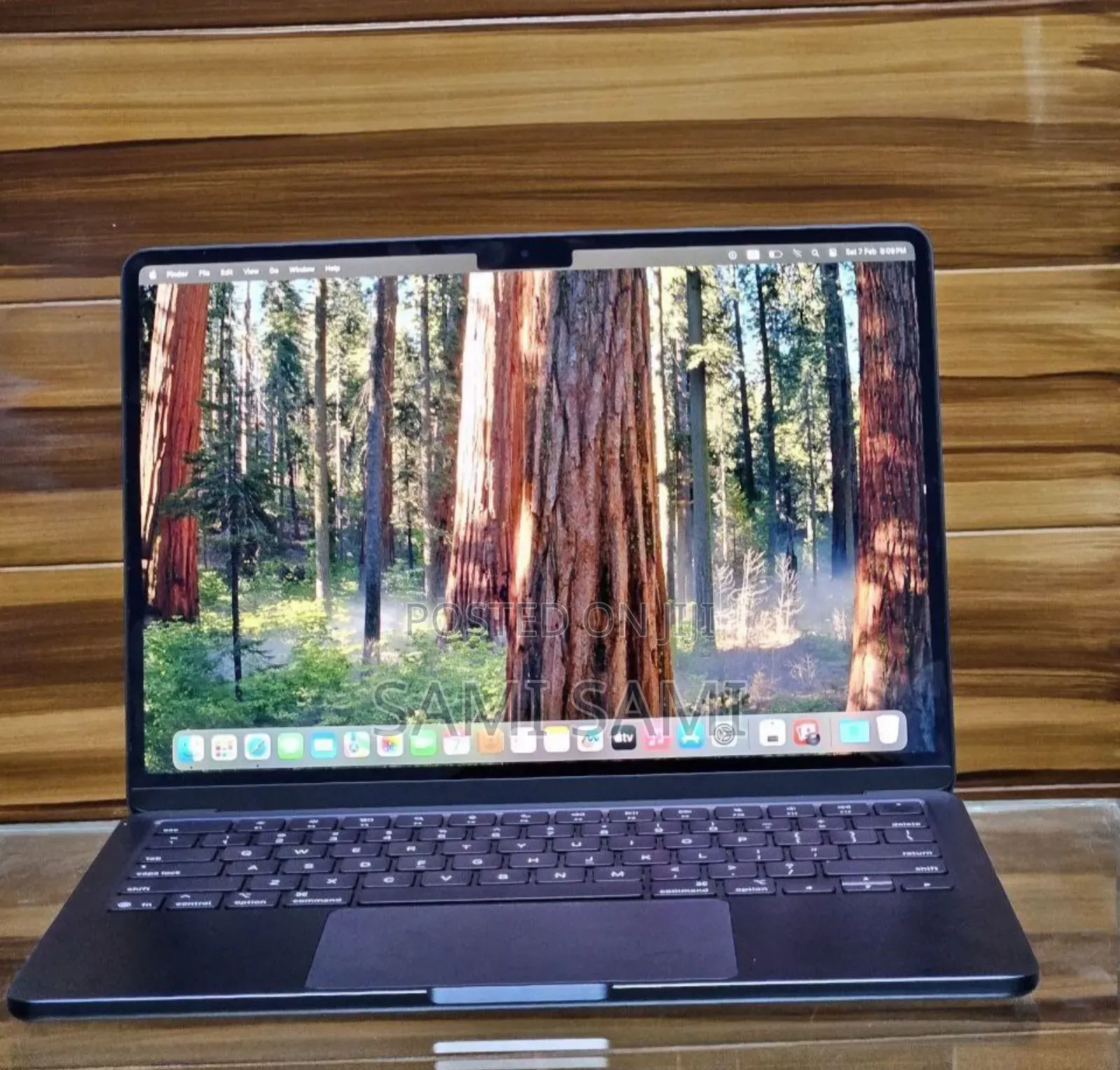 New Laptop Apple MacBook Air 2025 M4 13-inch 16GB Apple M4 SSD 256GB