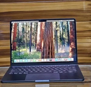 New Laptop Apple MacBook Air 2025 M4 13-inch 16GB Apple M4 SSD 256GB