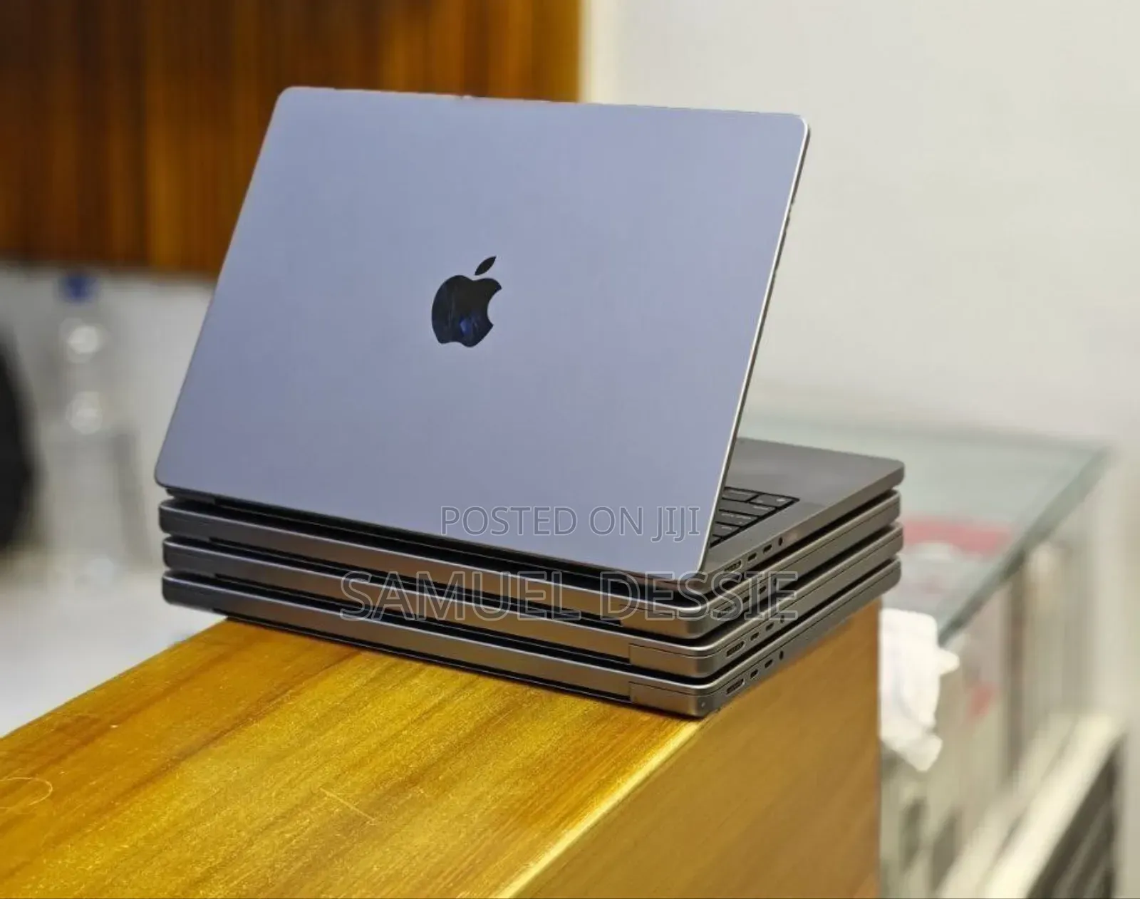 New Laptop Apple MacBook Pro 2021 M1 32GB Apple M1 SSD 512GB