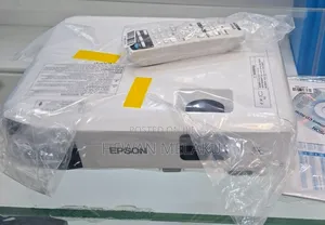 Brand New Epson Projector Model: Eb-E10