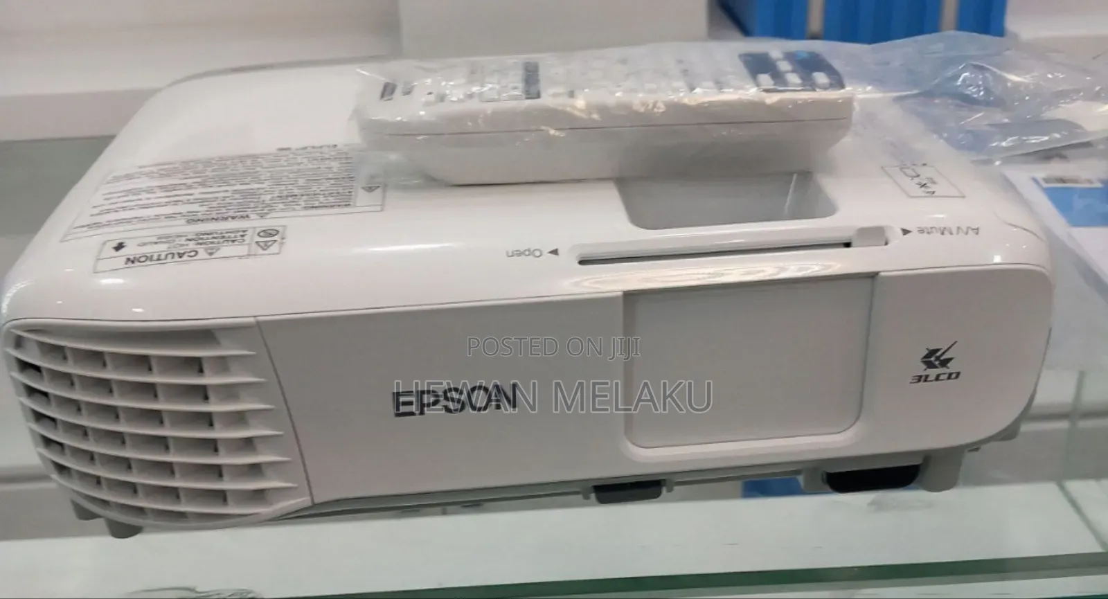 Brand New Epson Projector With Manual Eb -X39
