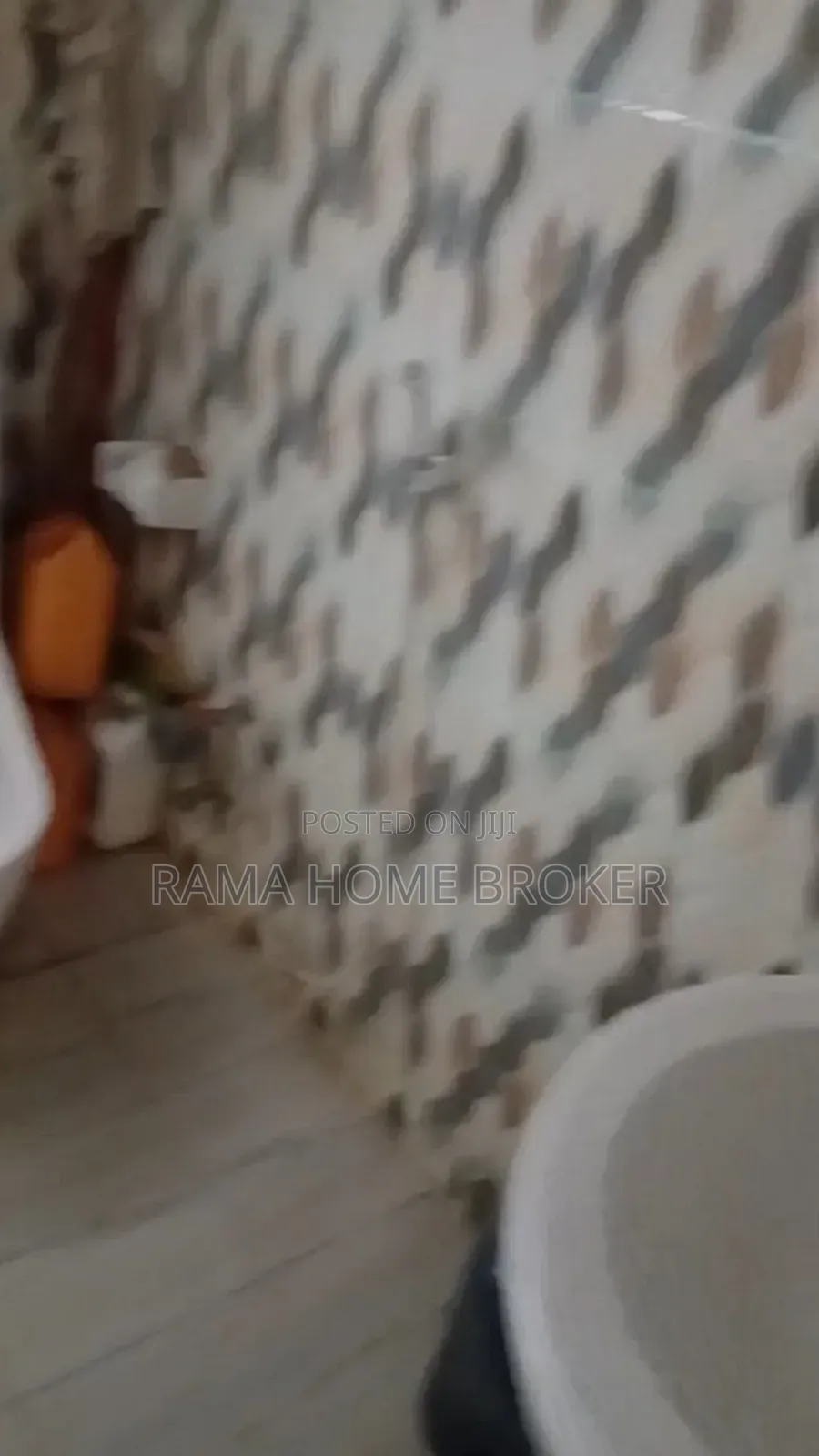 Furnished 2bdrm Condo in ቂሊንጦ 20/80 ኮንዶሚኒየም, Yeka for sale