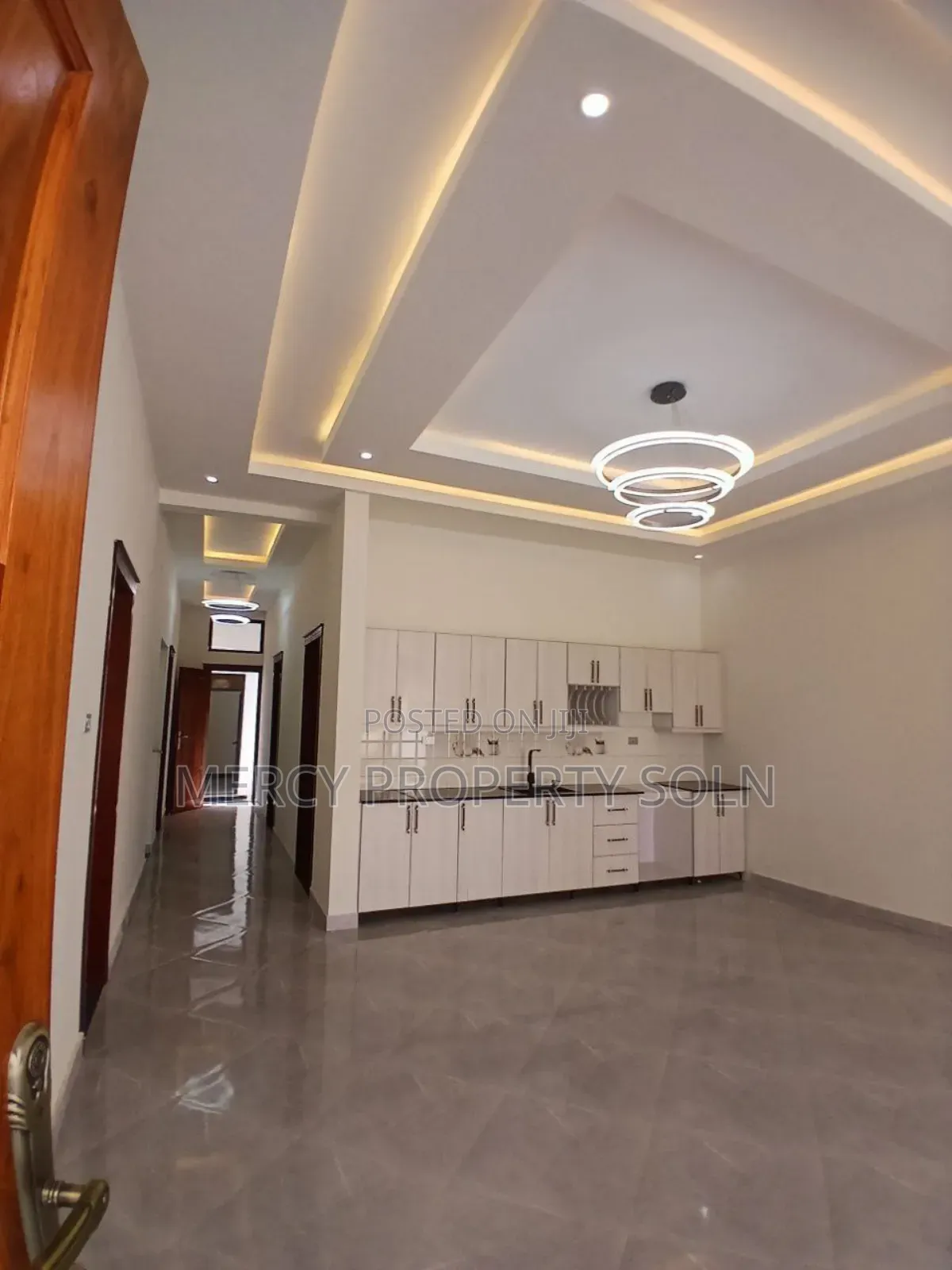 7bdrm House in Yeka for sale