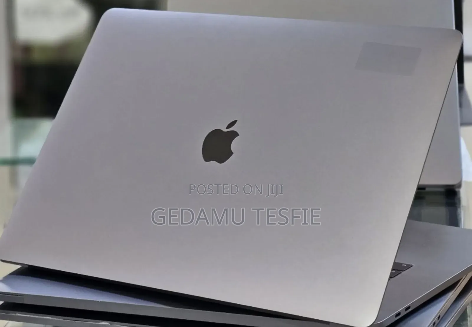New Laptop Apple MacBook Pro 2017 16GB Intel Core i7 SSD 512GB