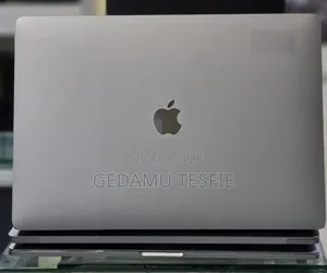 New Laptop Apple MacBook Pro 2017 16GB Intel Core i7 SSD 512GB