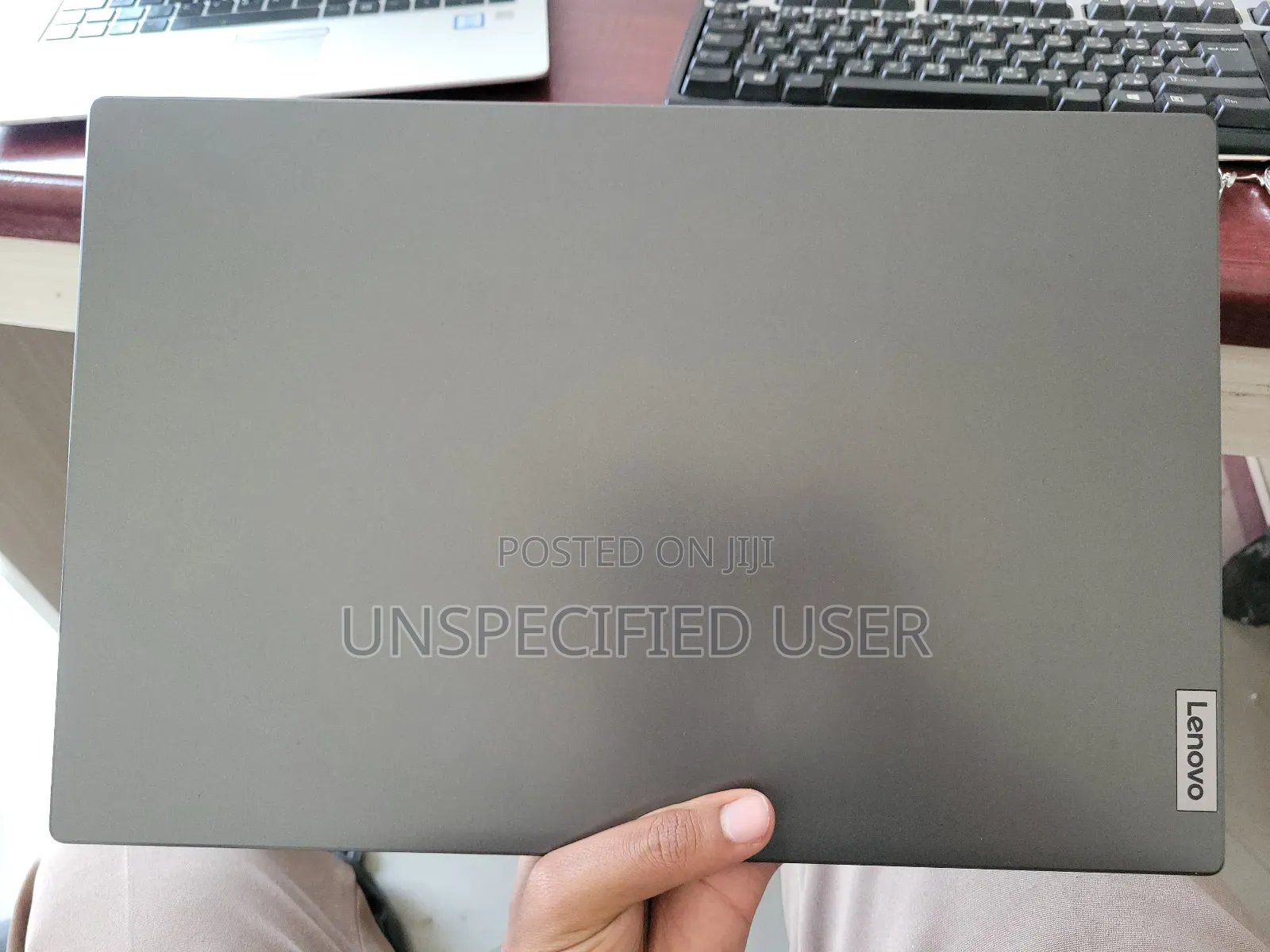 Laptop Lenovo V15 24GB AMD Ryzen 7 SSD 1T