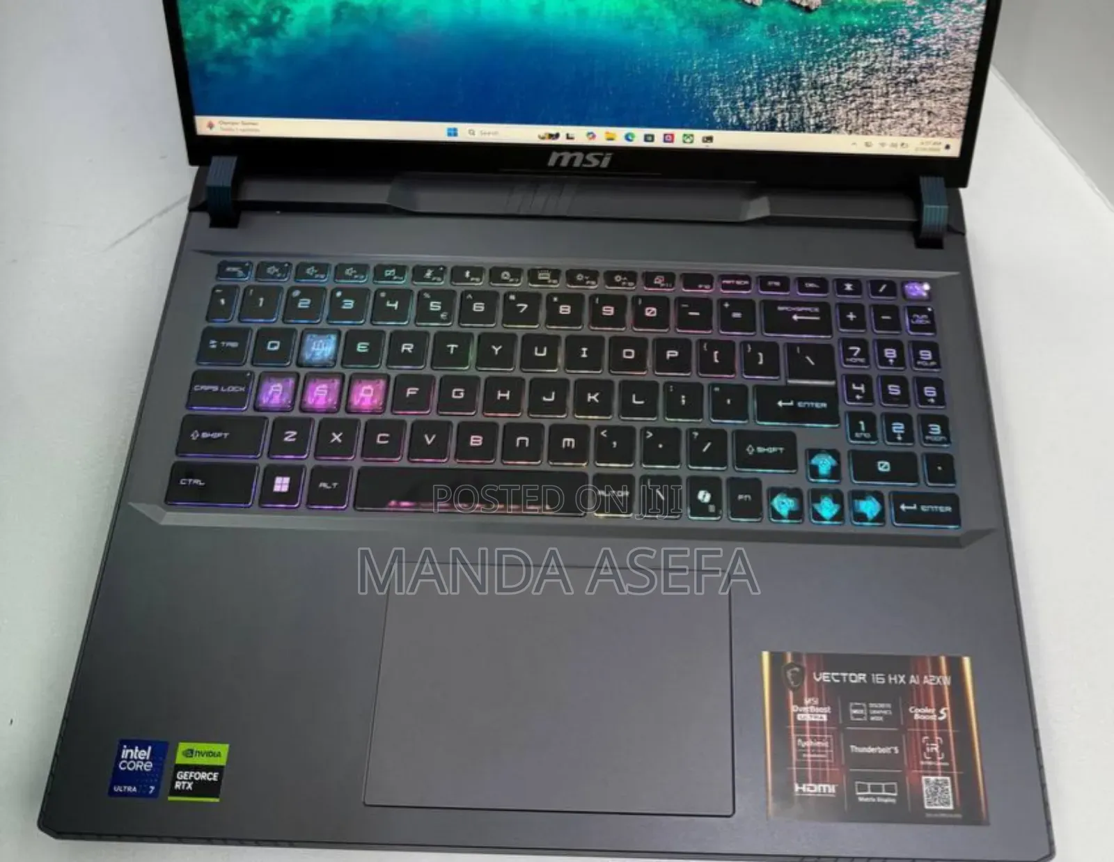 New Laptop MSI Vector GP66HX 12UGS 32GB Intel Core Ultra 7 SSD 512GB