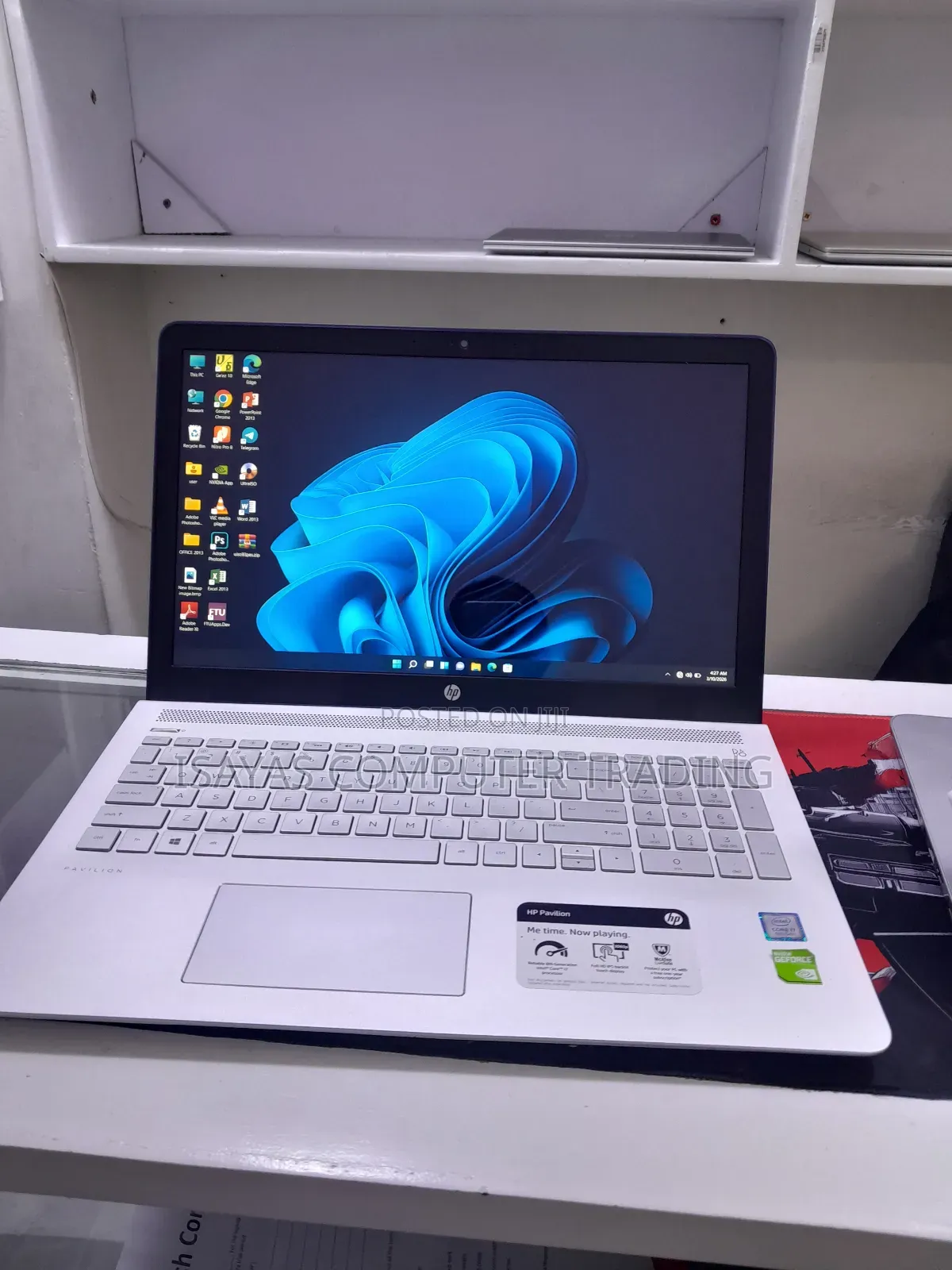 New Laptop HP Pavilion 15 12GB Intel Core i7 SSD 512GB