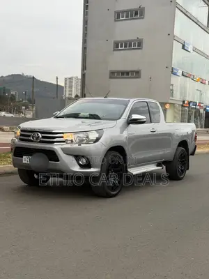 Toyota Hilux 2017 Silver