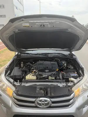 Toyota Hilux 2017 Silver