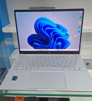 New Laptop HP Pavilion 13 8GB Intel Core i7 SSD 1T