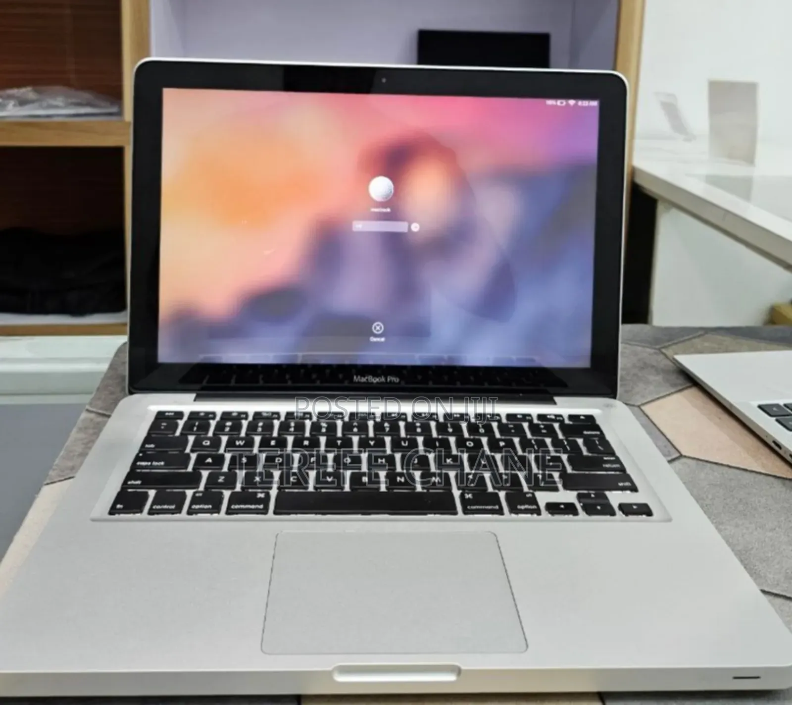New Laptop Apple MacBook Pro 2012 4GB Apple M1 HDD 500GB