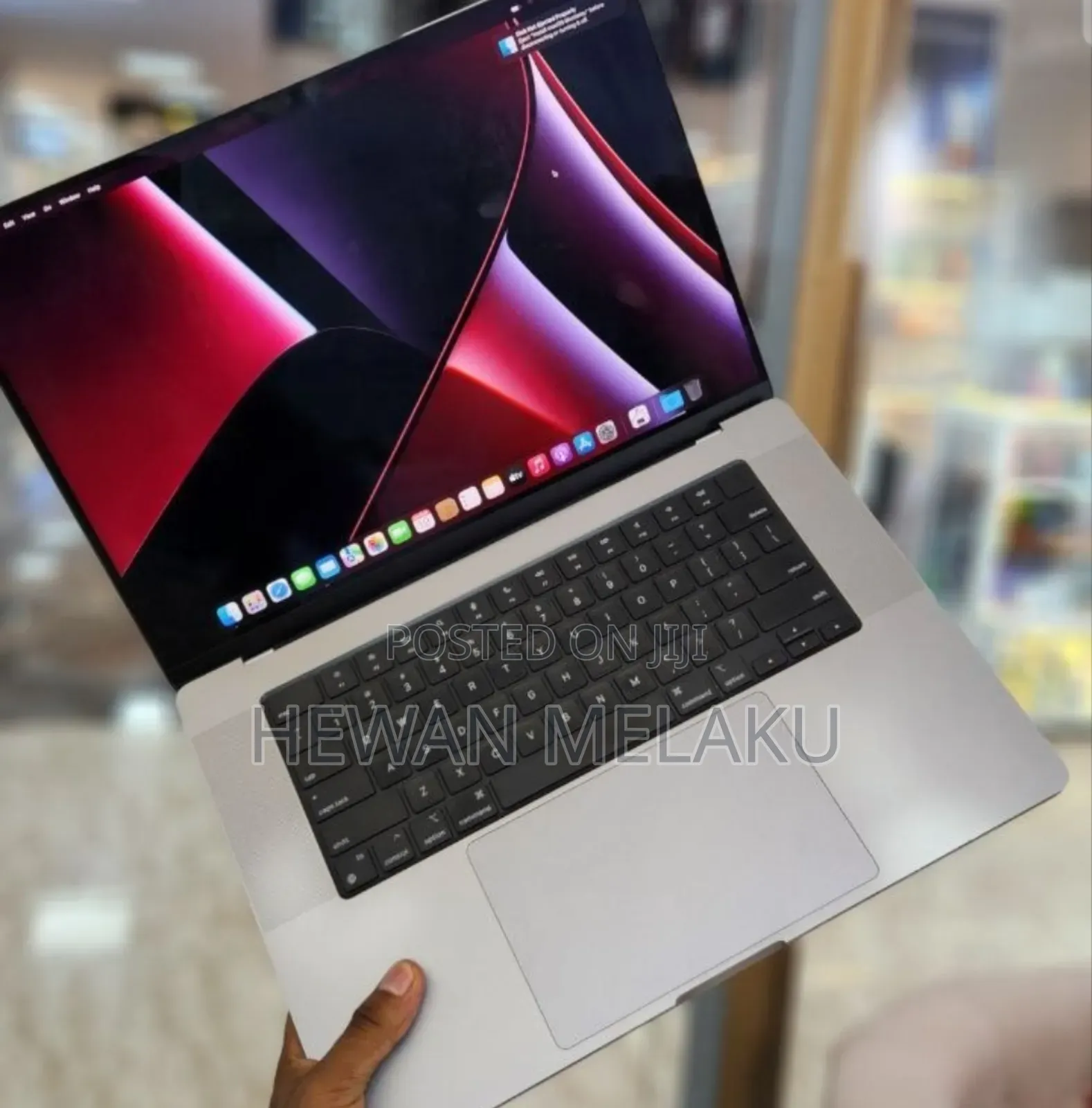 New Laptop Apple MacBook Pro M1 16GB Apple M1 Pro SSD 1T