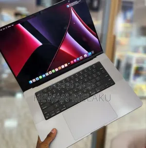New Laptop Apple MacBook Pro M1 16GB Apple M1 Pro SSD 1T
