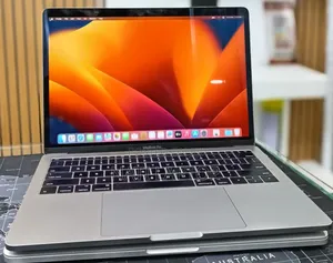 New Laptop Apple MacBook Pro 2017 8GB Intel Core i5 SSD 128GB