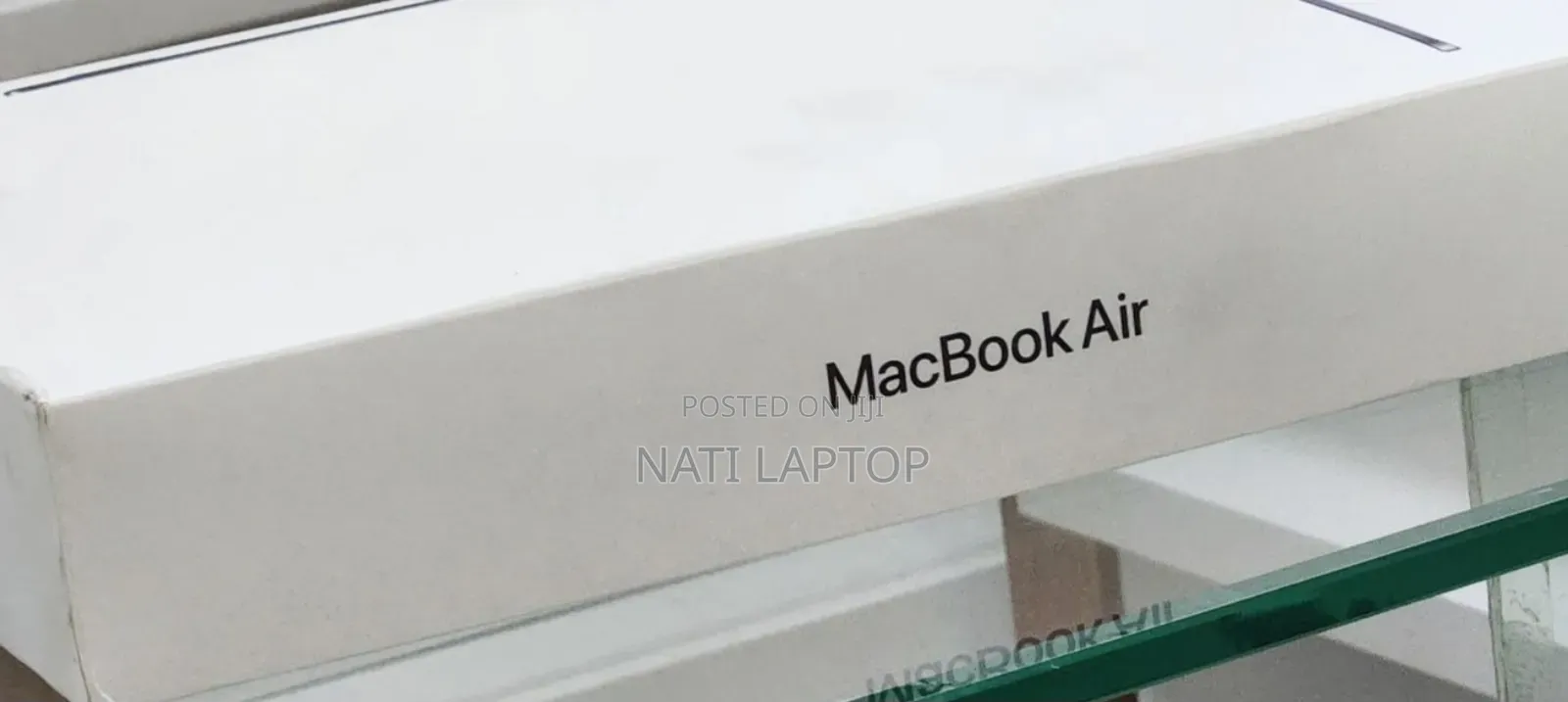 New Laptop Apple MacBook Air 2025 M4 13-inch 16GB Apple M4 SSD 256GB