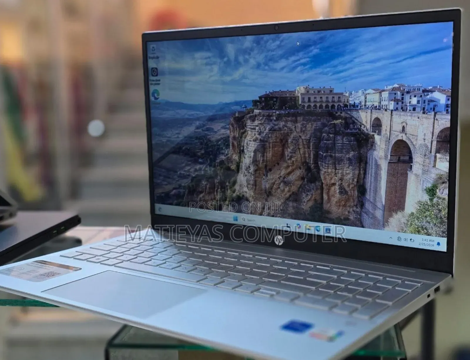 New Laptop HP Pavilion 15 8GB Intel Core i5 SSD 512GB