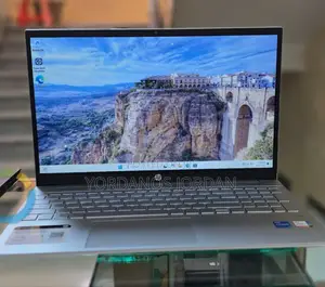 New Laptop HP Pavilion 15 8GB Intel Core i5 SSD 512GB