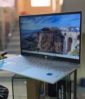 New Laptop HP Pavilion 15 8GB Intel Core i5 SSD 512GB