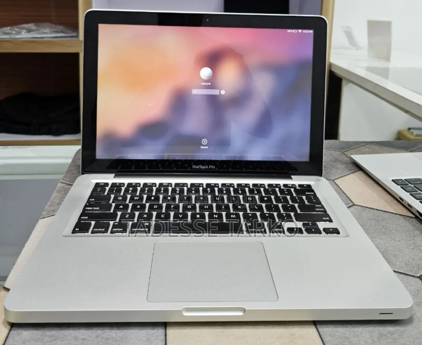 New Laptop Apple MacBook Pro 2015 4GB Intel Core i5 HDD 500GB