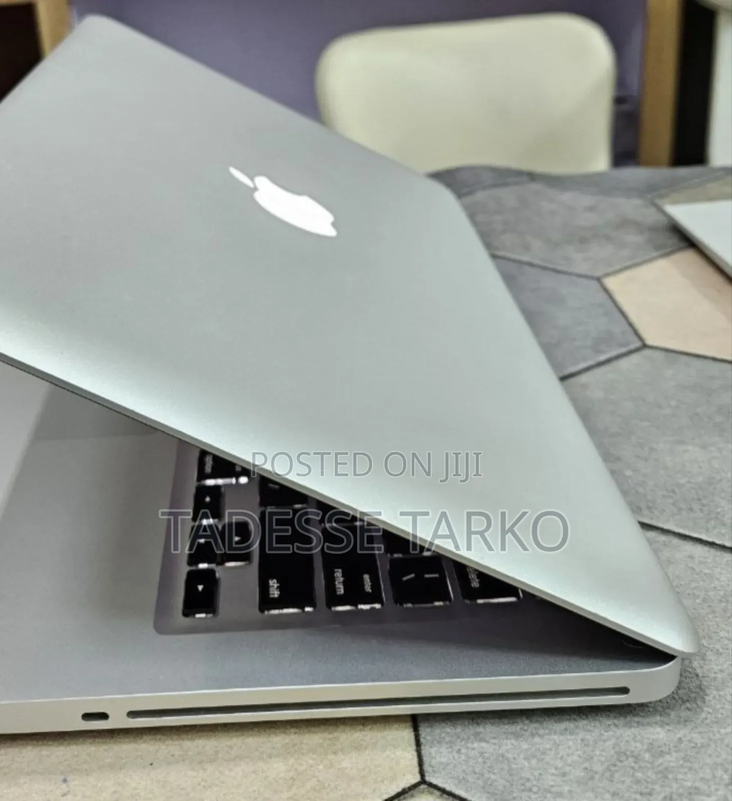 New Laptop Apple MacBook Pro 2015 4GB Intel Core i5 HDD 500GB