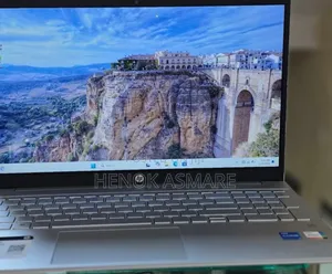 New Laptop HP Pavilion 15 8GB Intel Core i5 SSD 512GB
