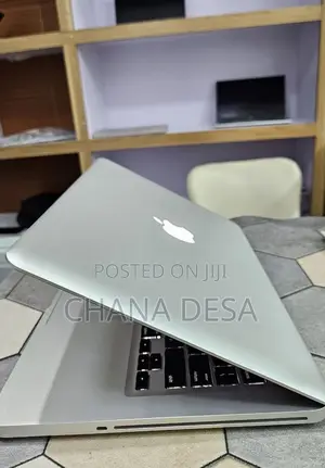 New Laptop Apple MacBook Pro 2012 4GB Intel Core i5 SSD 500GB