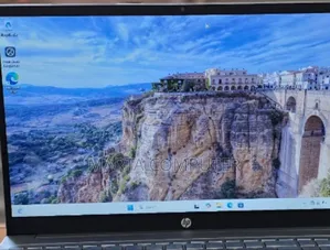 New Laptop HP Pavilion 15 8GB Intel Core i5 SSD 512GB