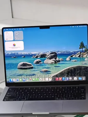 New Laptop Apple MacBook Pro 2024 M3 14-inch 8GB Apple M3 Pro SSD 512GB