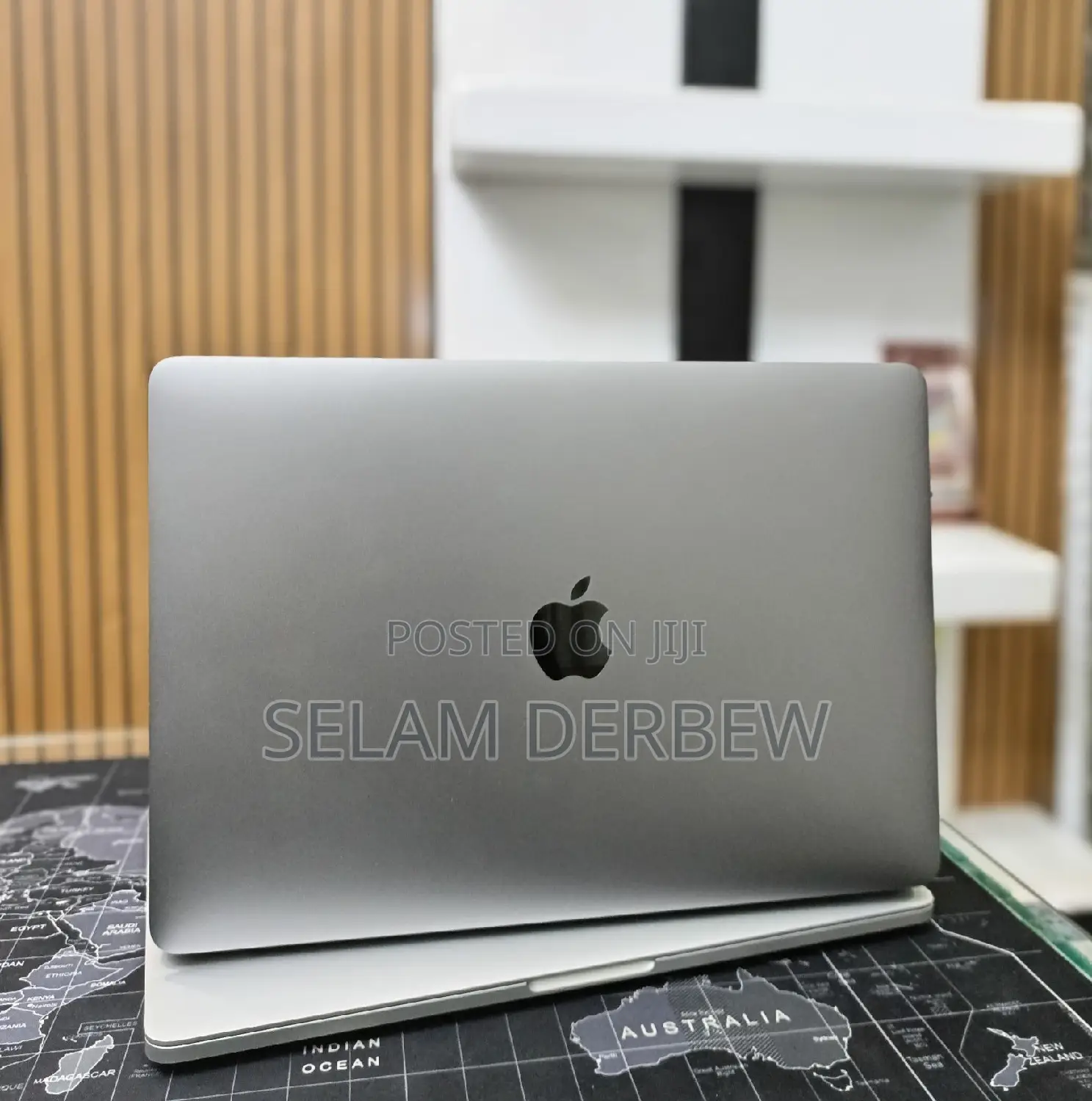 New Laptop Apple MacBook Pro 2017 8GB Intel Core i5 SSD 128GB
