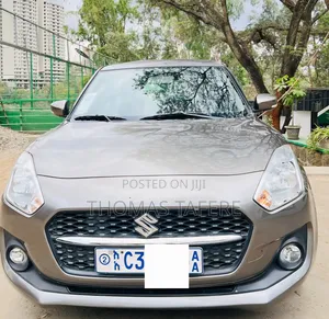 Suzuki Swift 2022 Gray