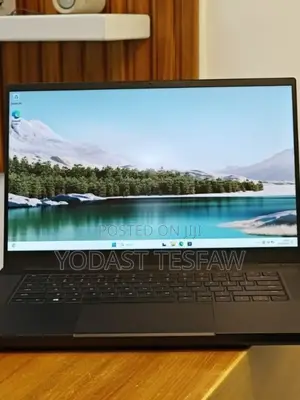 New Laptop Razer Blade 6GB Intel Core i7 SSD 16 GB