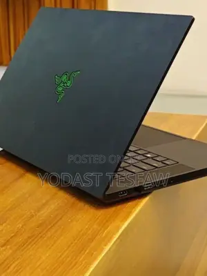 New Laptop Razer Blade 6GB Intel Core i7 SSD 16 GB