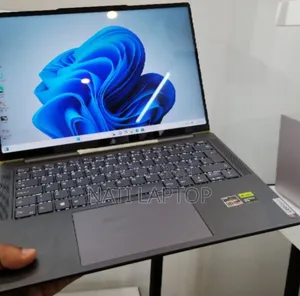 New Laptop Lenovo 32GB AMD Ryzen 7 SSD 512GB