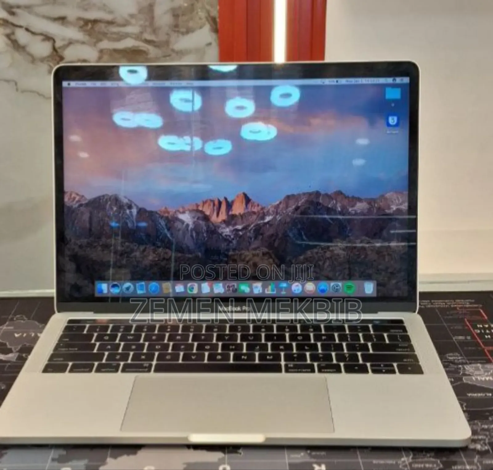 New Laptop Apple MacBook Pro 2016 8GB Intel Core i5 SSD 256GB