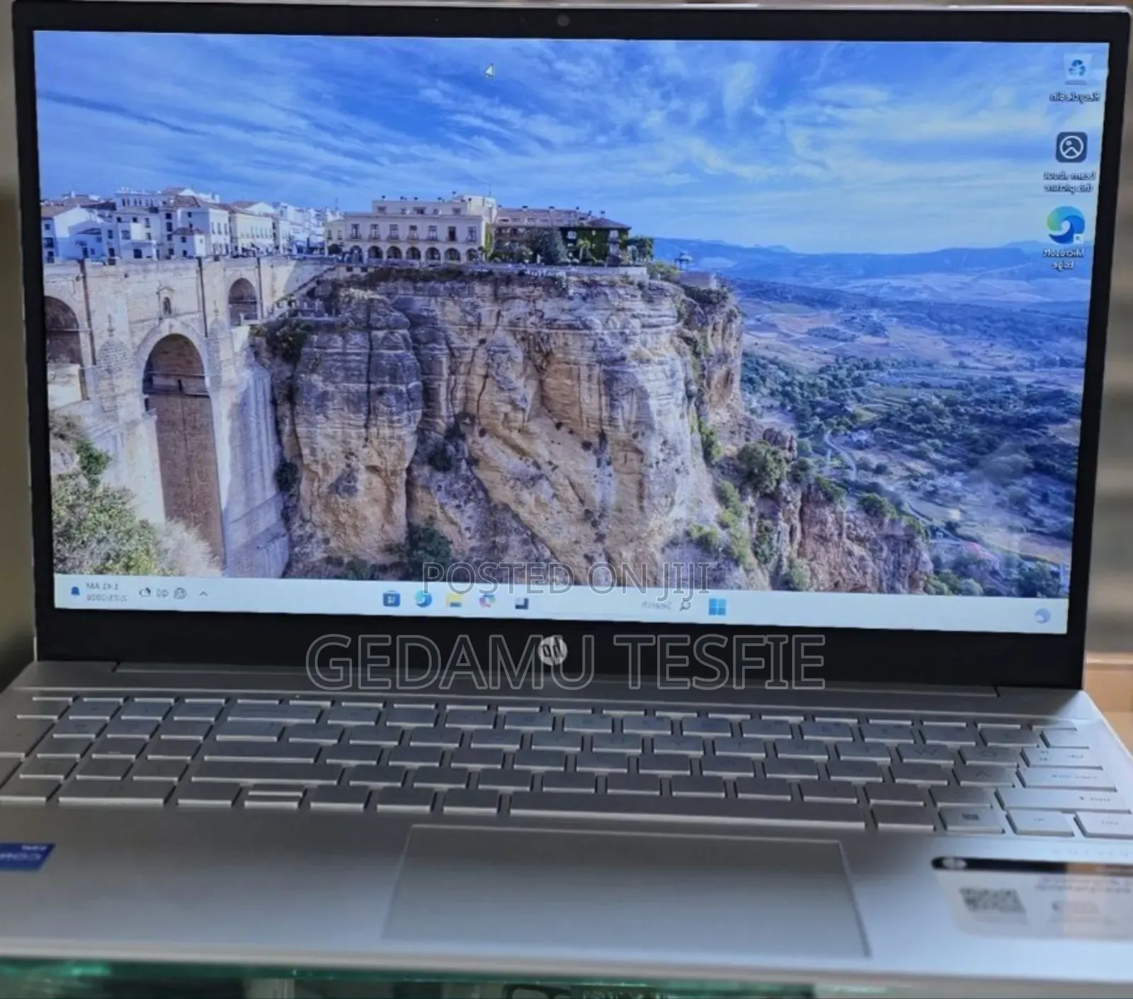 New Laptop HP Pavilion 15 8GB Intel Core i5 SSD 512GB