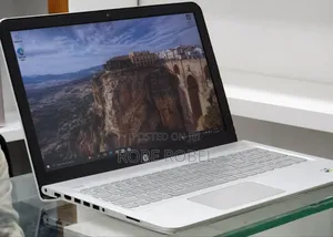 New Laptop HP Envy x360 8GB Intel Core i5 SSD 128GB