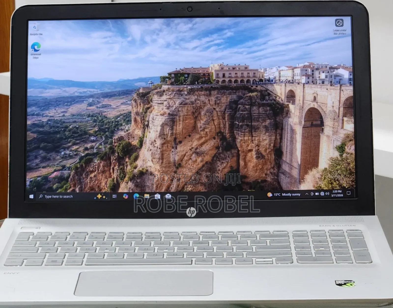 New Laptop HP Envy x360 8GB Intel Core i5 SSD 128GB