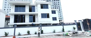 8bdrm House in Bole for sale