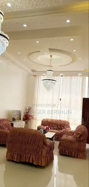 Furnished 8bdrm Villa in Bole for sale