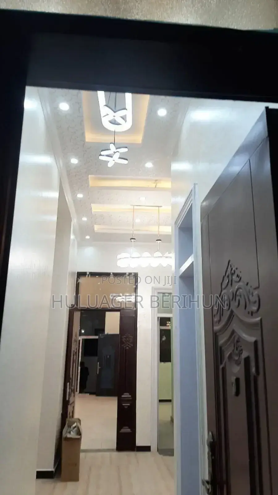 Furnished 8bdrm Villa in Bole for sale