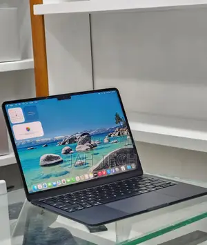 New Laptop Apple MacBook Air 2024 M3 13-inch 16GB Apple M3 SSD 512GB