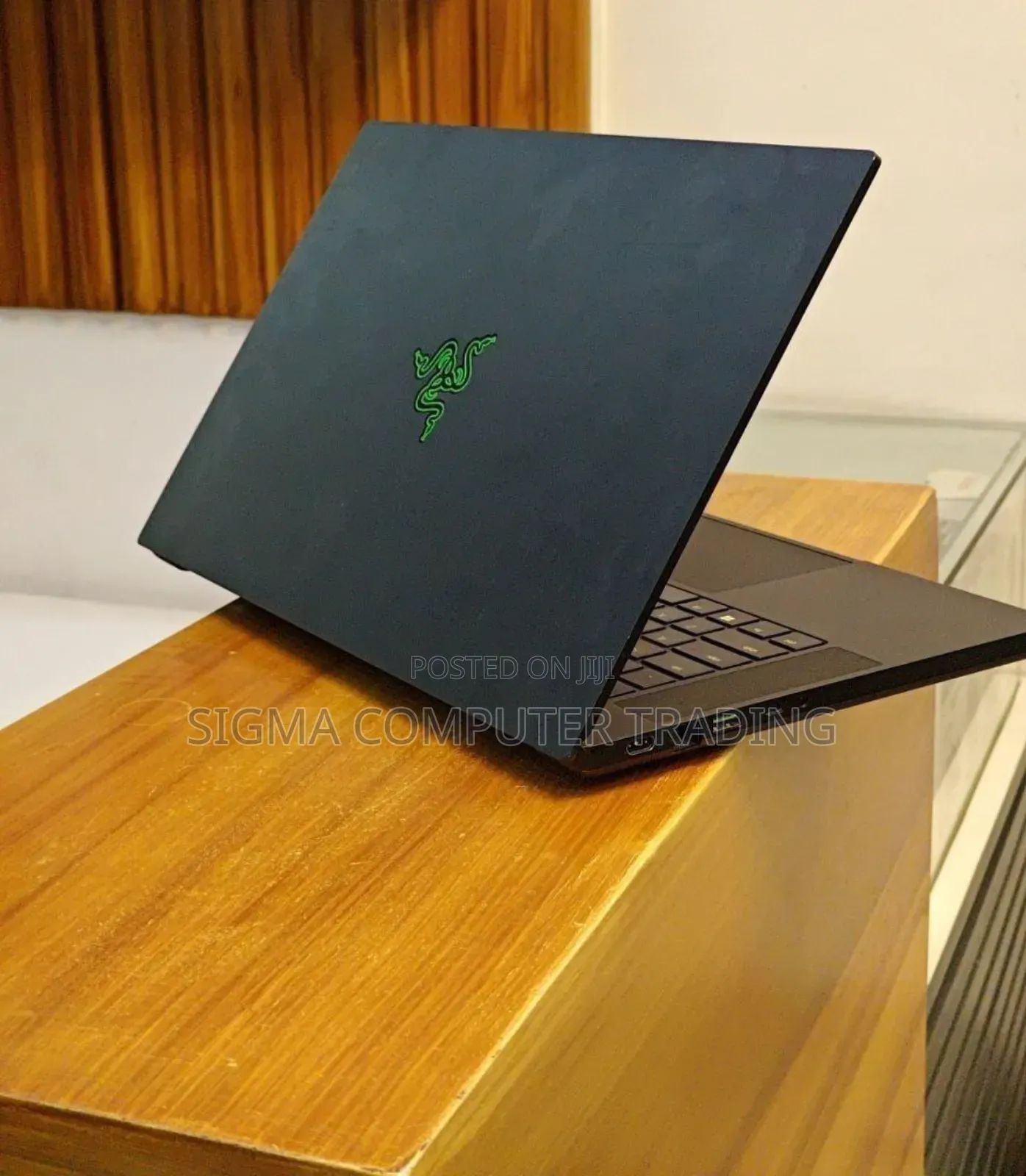 New Laptop Razer Blade 16GB Intel Core i7 SSD 512GB