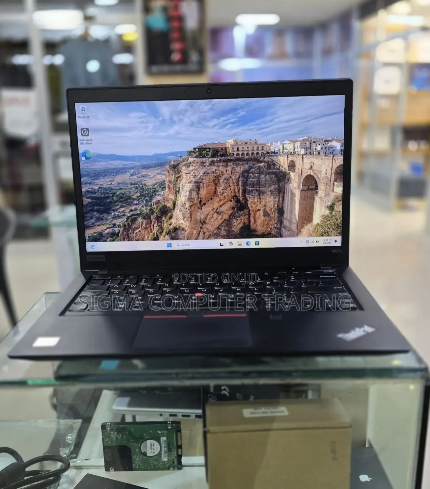 New Laptop Lenovo ThinkPad Yoga 16GB AMD Ryzen 7 SSD 512GB