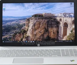 New Laptop HP Pavilion 15 8GB Intel Core i5 HDD+SSD 1T